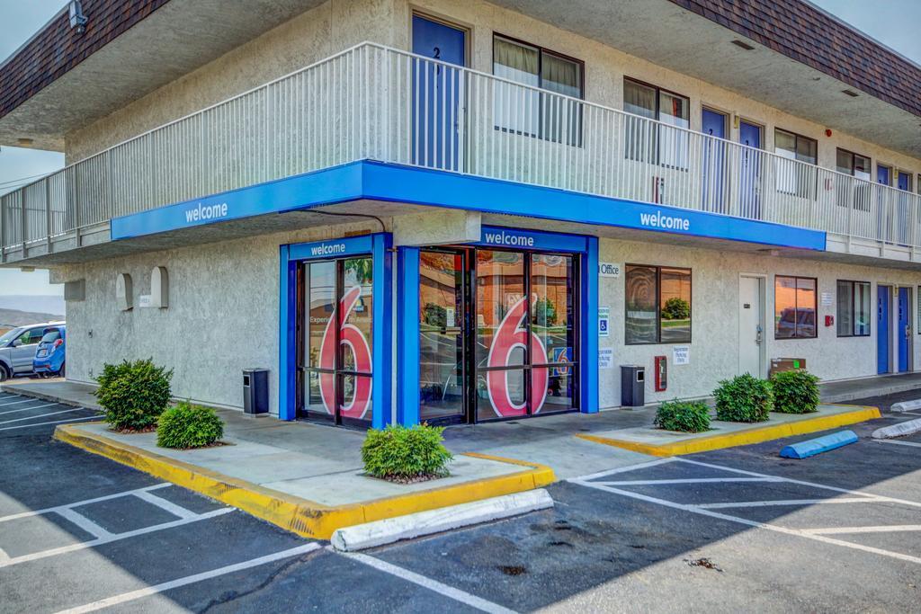 Motel 6 Saint George, Ut מראה חיצוני תמונה