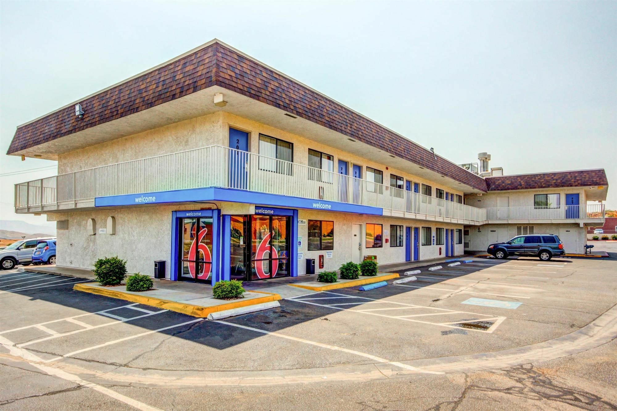 Motel 6 Saint George, Ut מראה חיצוני תמונה