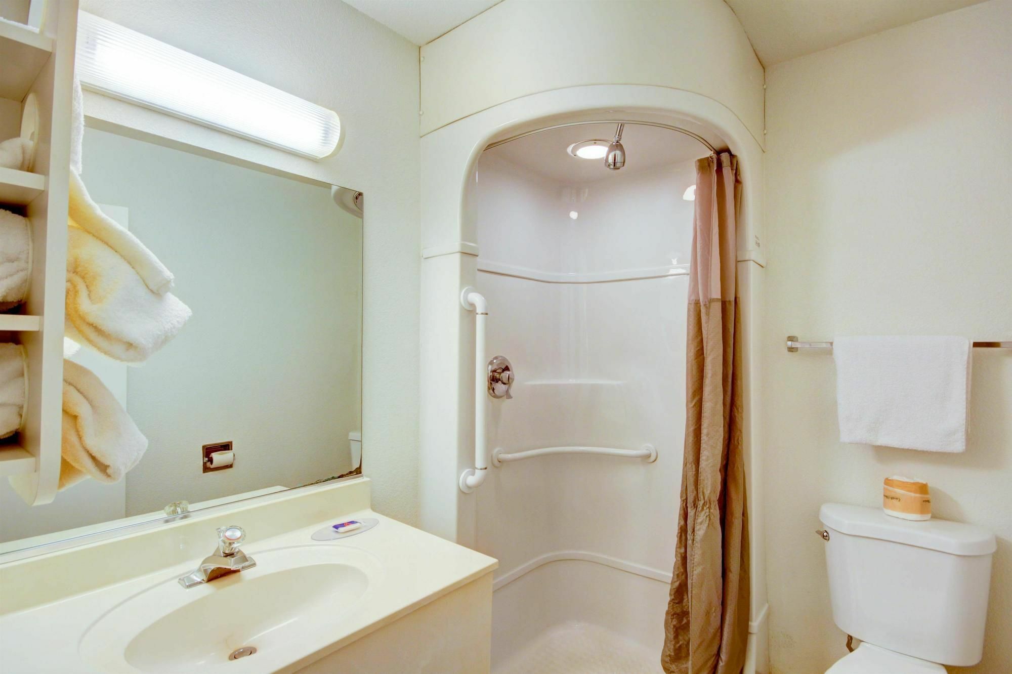 Motel 6 Saint George, Ut מראה חיצוני תמונה