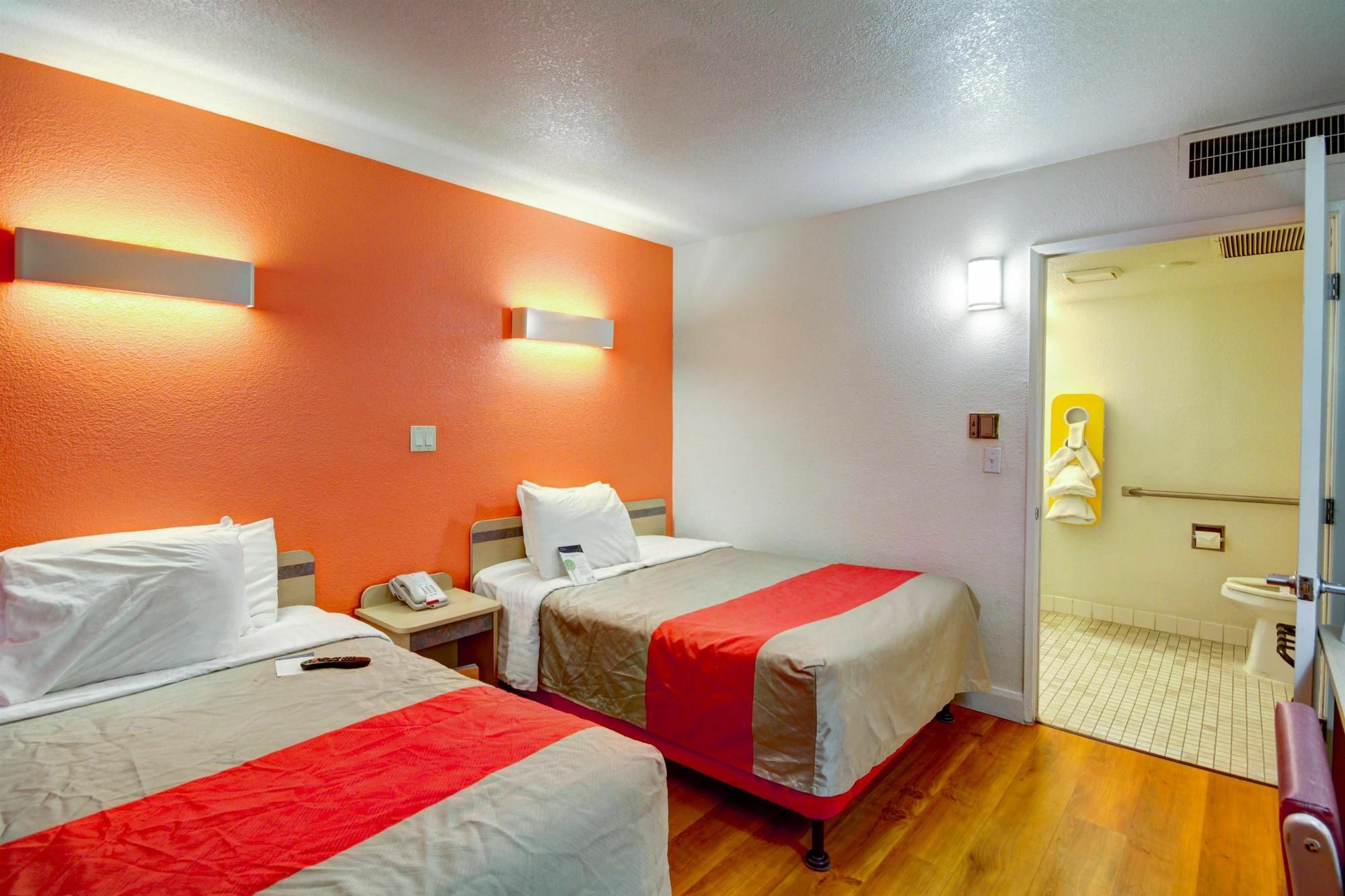 Motel 6 Saint George, Ut מראה חיצוני תמונה